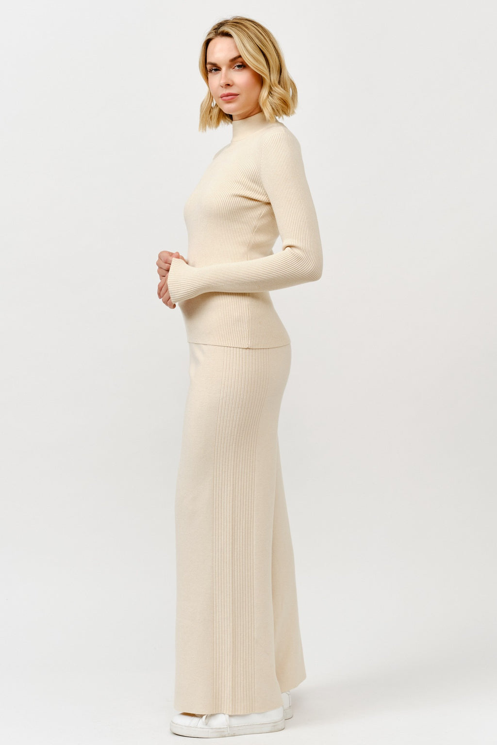 Ribbed Mock Neck Long Sleeve Sweater