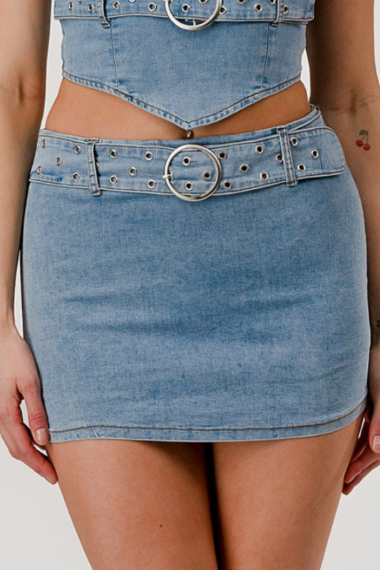Grommet Belt Denim Mini Skirt
