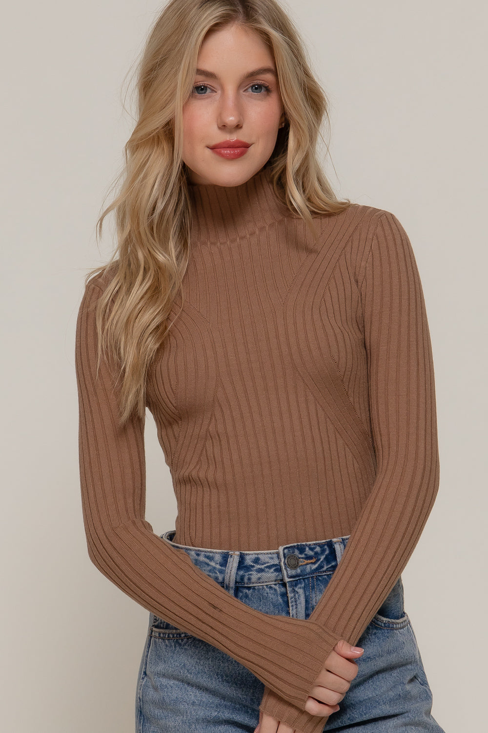 Long Sleeve Design Knit T-Neck Bodysuit