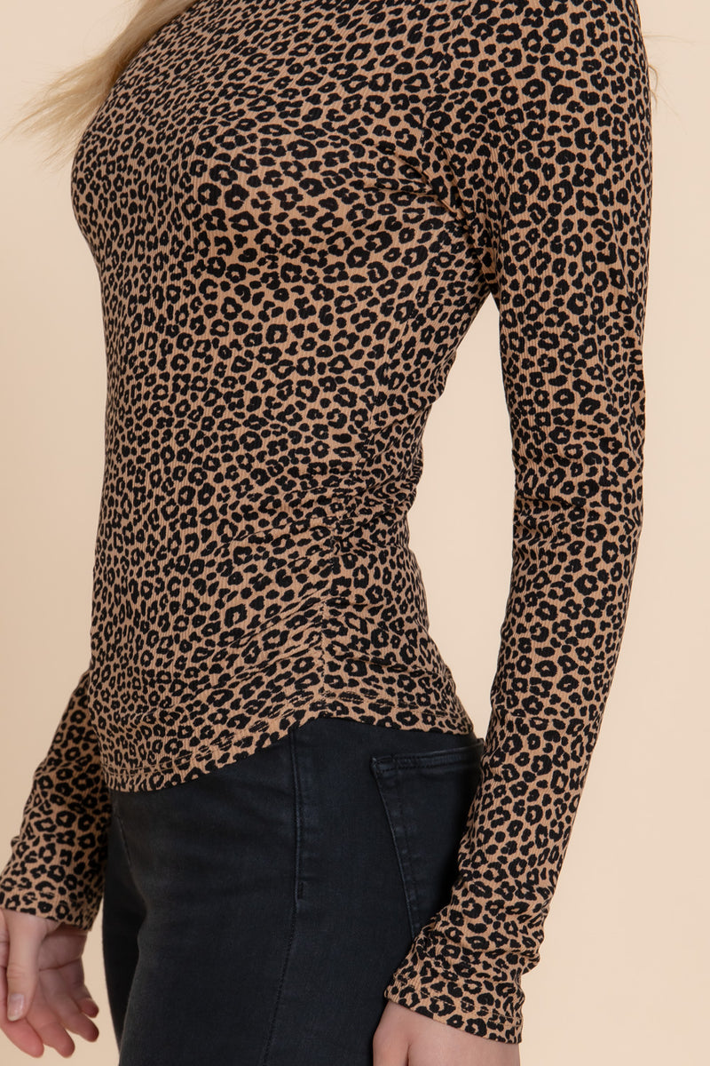 Animal Print Side Shirring L/S Knit Top